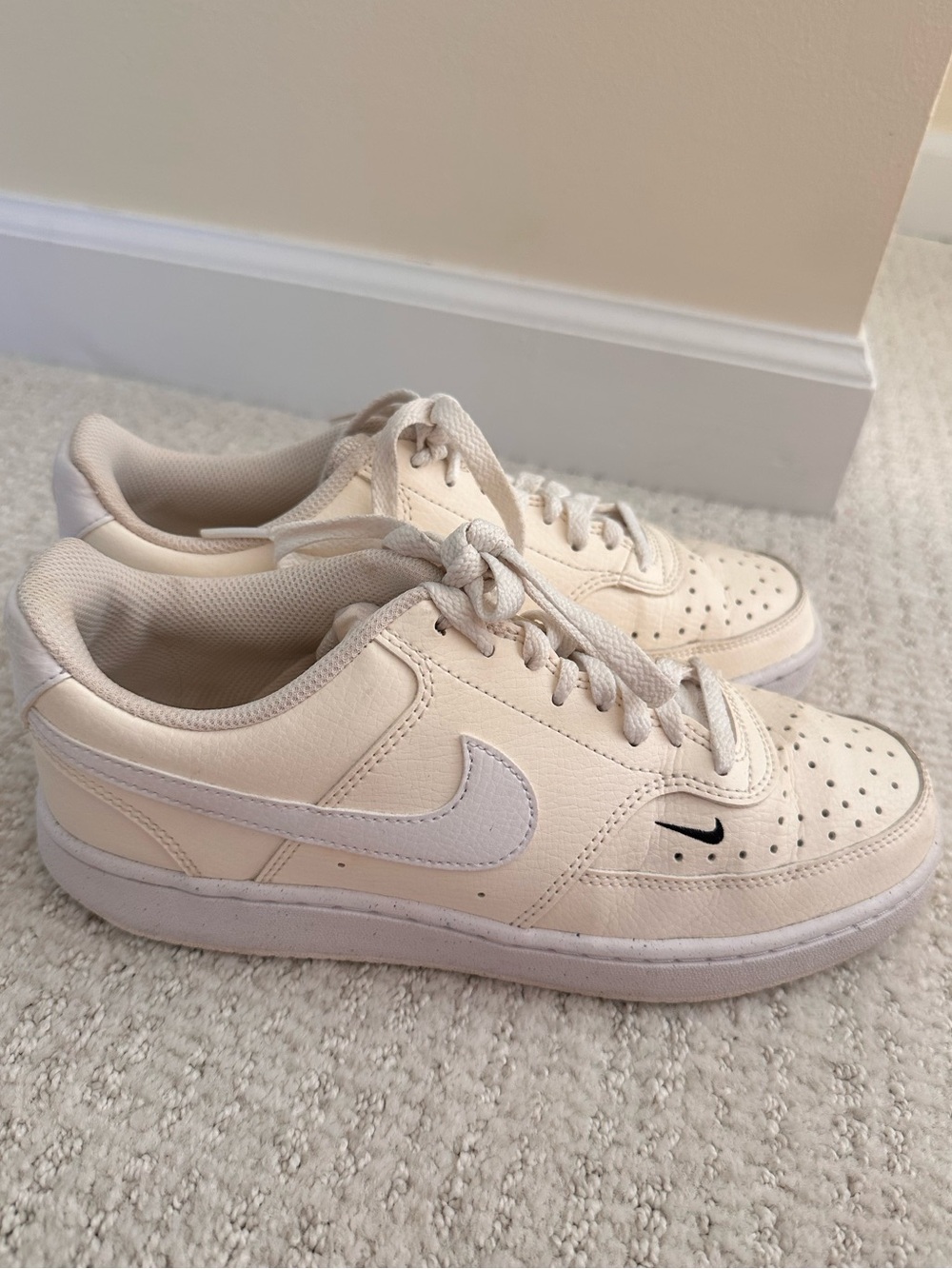 Nike Court Vision Cream / White Low-Top Sneakers with Black Accent